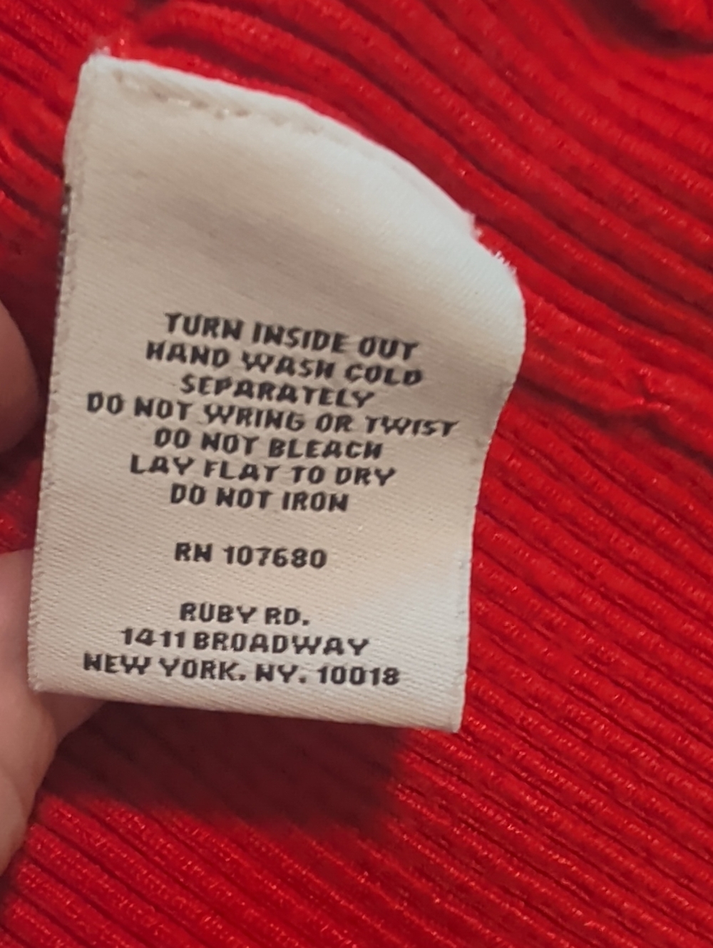 Ruby Rd Embellished Red Sleeveless Ribbed  Knit Top - Picture 9 of 9